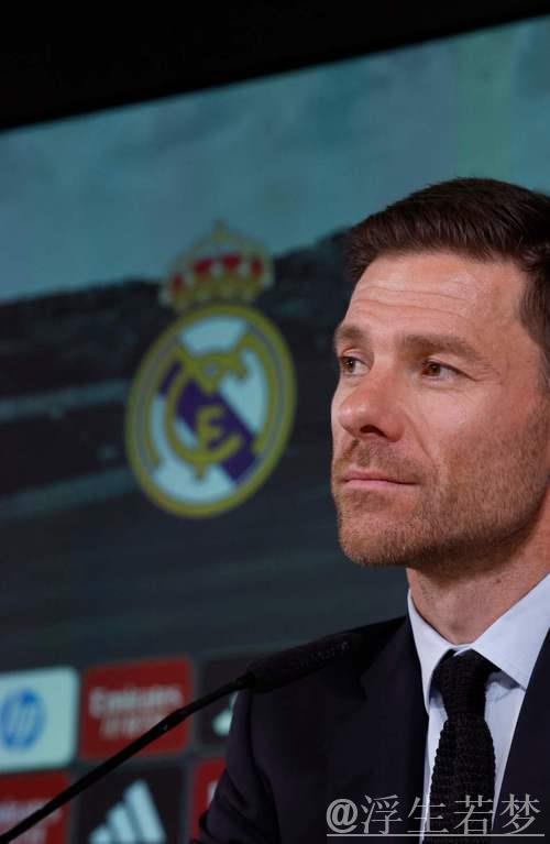 阿隆索暂获皇马支持,更衣室力挺主帅继续执教 阿隆索暂获皇马支持,更衣室力挺主帅继续执教